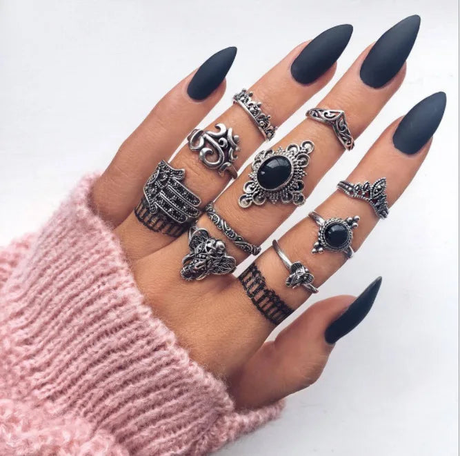 Aveuri-Christmas Gift New Year's Eve Gift Vintage Boho Finger Rings Set Moon Snake Crystal Midi Kunckle Ring For Women Wedding Party Jewelry Accessories