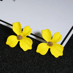 Aveuri-Christmas Gift New Year's Eve Gift Korean Cute Small flower Stud Earrings For women fresh and sweet Statement Earring Girl 2019 Fashion Jewelry