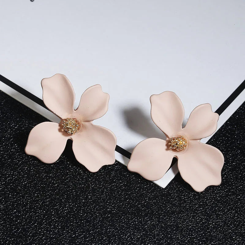 Aveuri-Christmas Gift New Year's Eve Gift Korean Cute Small flower Stud Earrings For women fresh and sweet Statement Earring Girl 2019 Fashion Jewelry