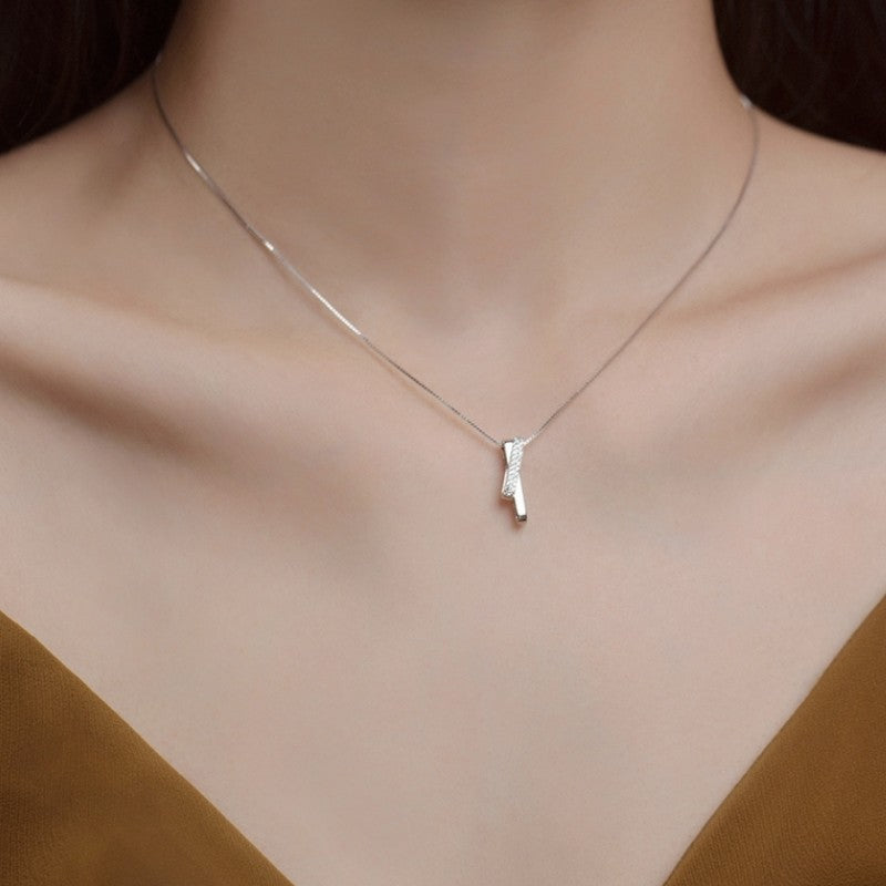 calico hair Christmas Thanksgiving Gifts Black Friday Simple Elegant Geometric Line Necklace Female Niche Design High-Grade Light Luxury Clavicle Chain Pendant