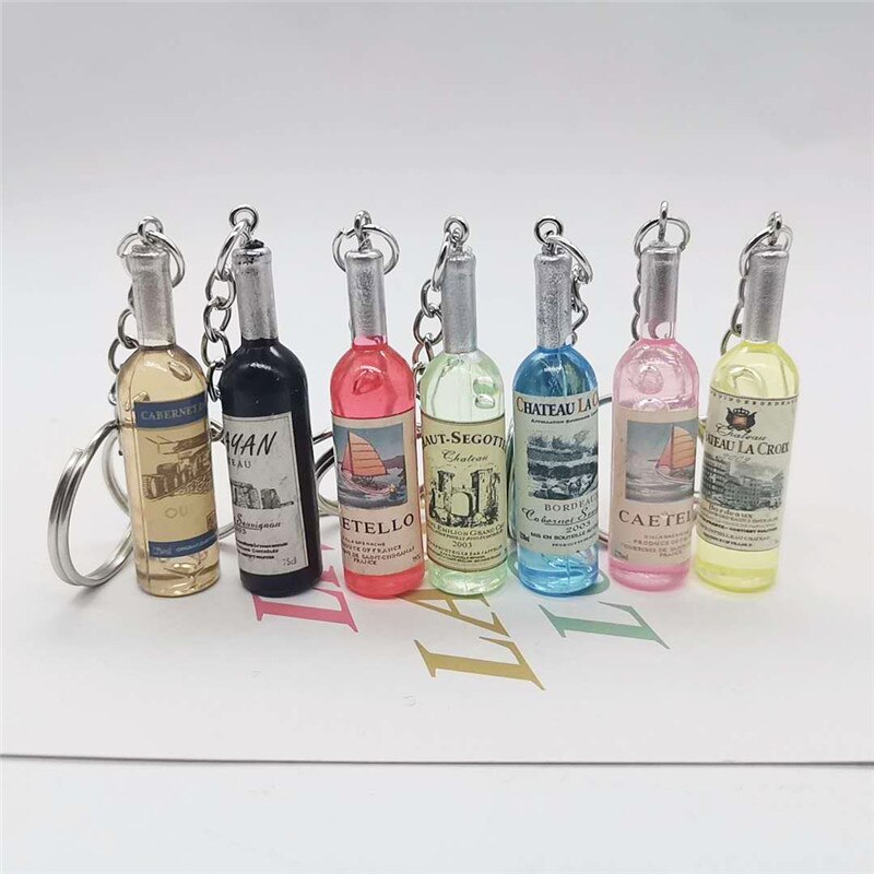 Aveuri Cute Novelty Resin Beer Wine Bottle Keychain Assorted Color For Women Men Car Bag Keyring Pendant Accessions Wedding Party Gift