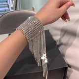 Aveuri Super Shiny Rhinestone Long Fringed Tassel Bracelet Hand Jewelry For Women Luxury Crystal Chain Bridal Wedding Bracelets Gift