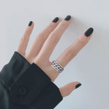 AVEURI  2023 New Gothic Personality Tibetan Metal Vintage Cross Geometric Irregularity Punk Adjustable Open Finger Rings For Wome