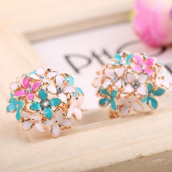 Stud Earrings for Women Female 2023 Boucle d'oreille Crystal Flower Clover Earring Gold Bijoux Jewelry Brincos Mujer