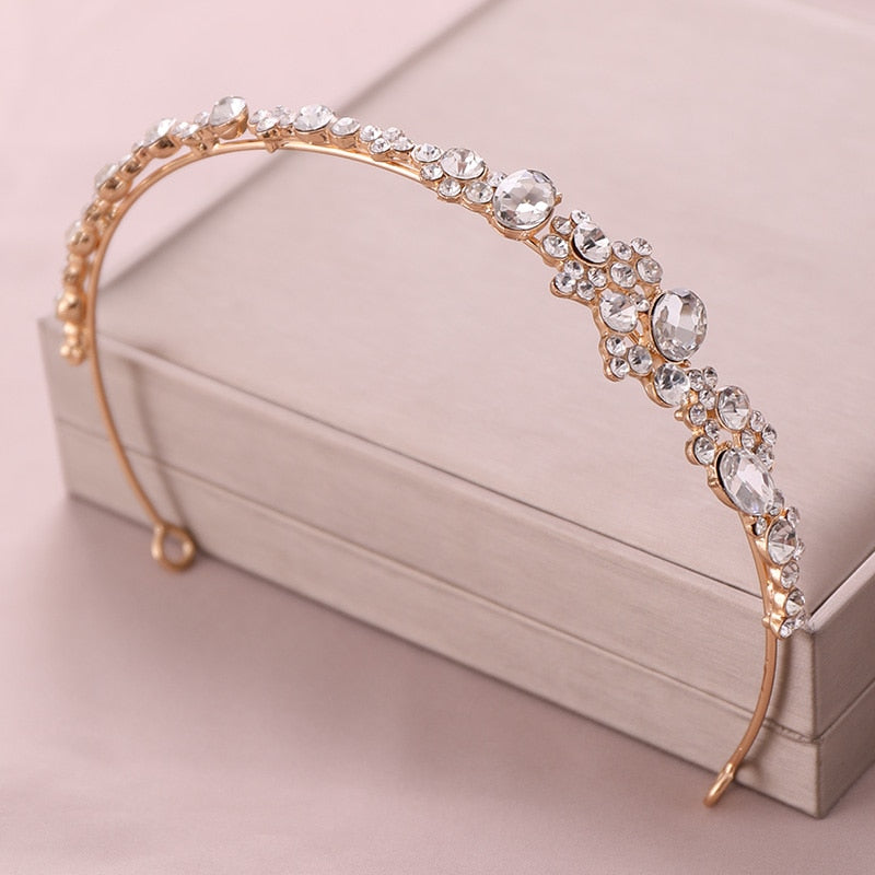 Aveuri Trendy Wedding Headband Gold Baroque Rhinestone Crystal Headwear Queen Tiara Bridal Headdress Jewelry Wedding Hair Accessories