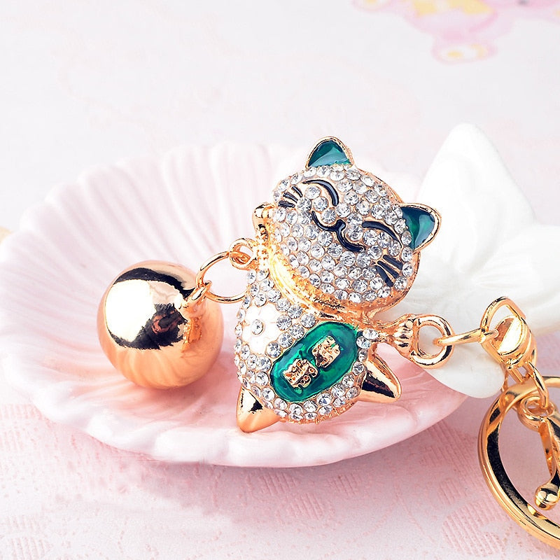 Aveuri Cute Crystal Keychain Women's Alloy Big Bell Rhinestone Japanese Lucky Cat Car Key Chain Girl Bag Pendant Jewelry Keyring Animal