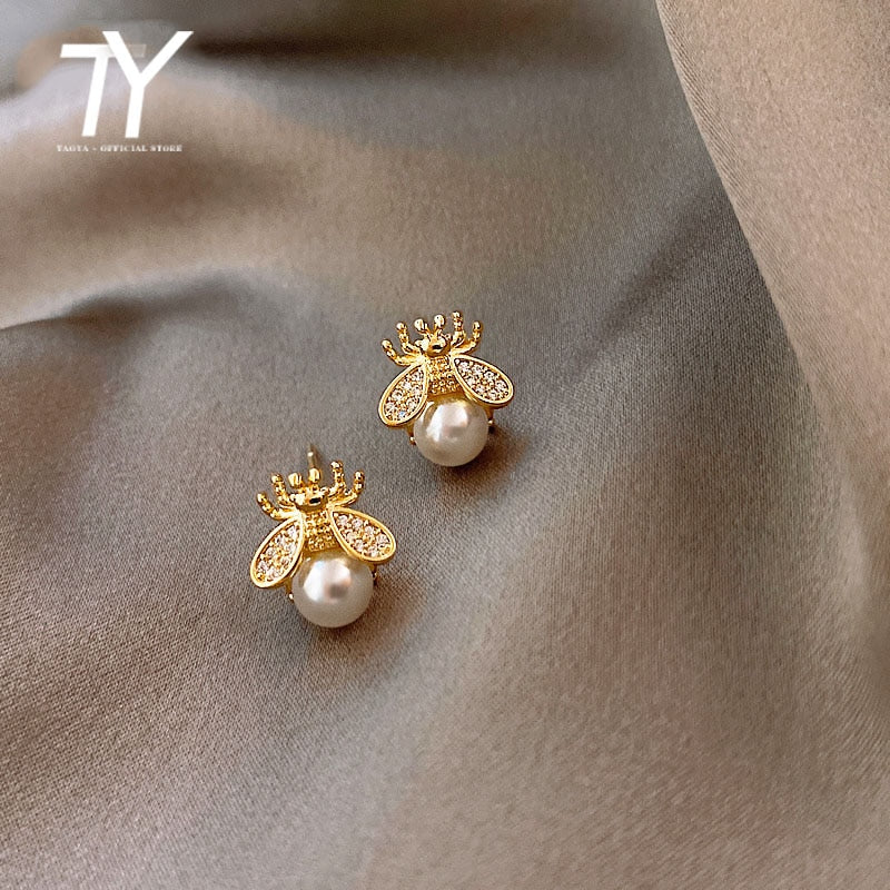 Christmas Gift 2023 new simple and luxurious Pearl Woman's Earrings Fashion design sense bee insect Earrings Korean women jewelry sexy Earrings