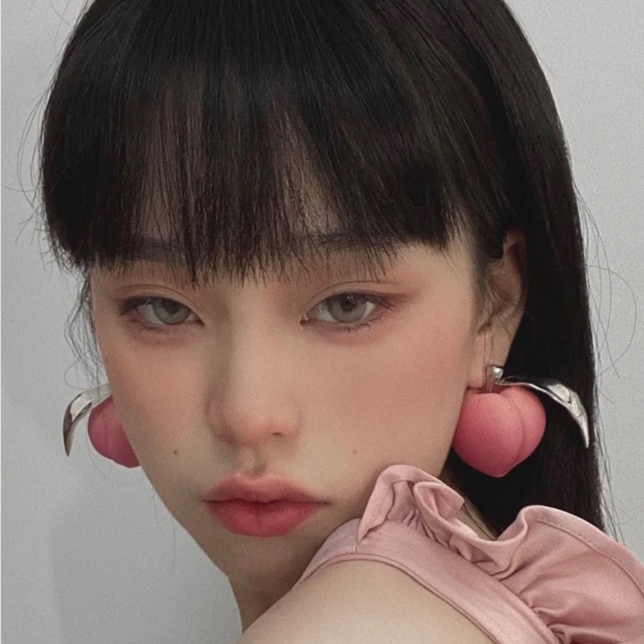 AVEURI 2023 New Japan Design Cute Sweet Simulation Peach Exaggeration Stud Earrings For Woman Girls Party Tourism Jewelry Gift