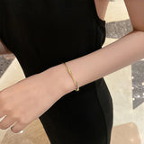 Aveuri 2023 New Fashion Twisted Metal Cuff bracelets For Women Korean Simple Jewelry Gothic Girls Versatile Classic Accessories