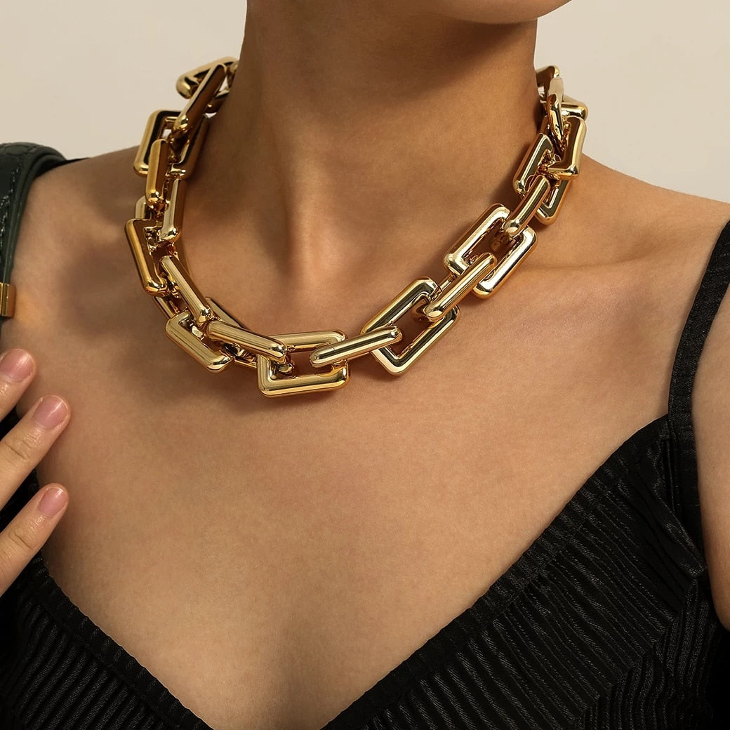 Aveuri High Quality Exaggerated Acrylic Big Chain Necklaces Women Statement Hip Hop Twisted Chunky Thick CCB Link Choker Gothic Jewelry