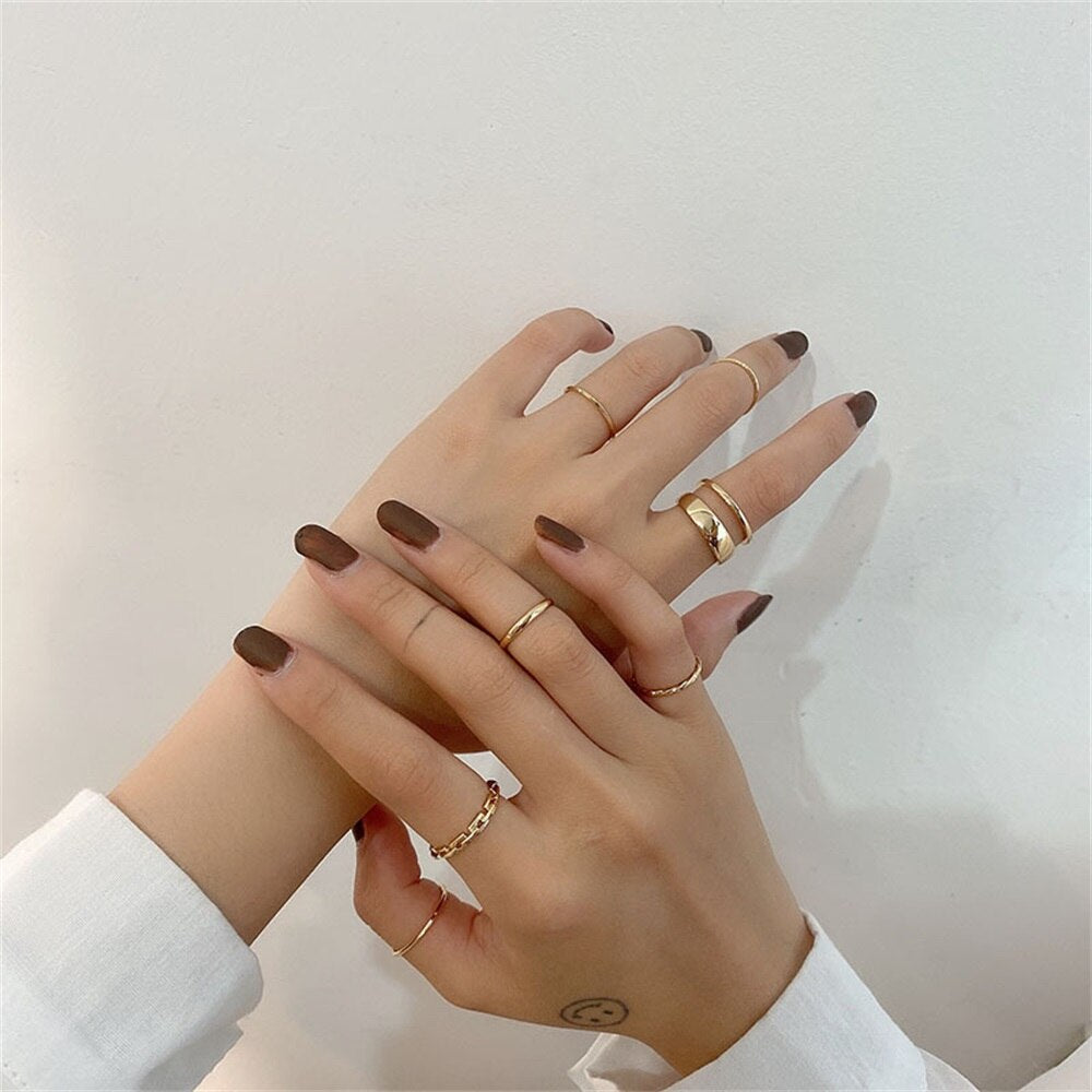 Aveuri Punk Gold Wide Chain Rings Set For Women Girls Fashion Irregular Finger Thin Rings Gift 2023 Female Jewelry Party