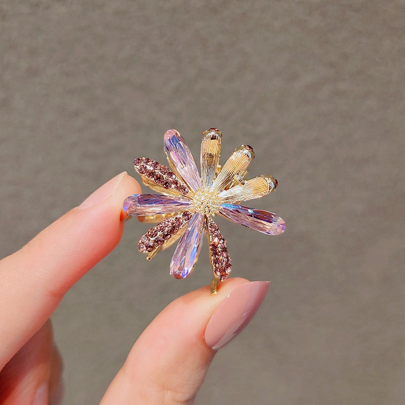 Aveuri 2022 Elegant Imitation Crystal Daisy Hairpin Grasping Clip Sen Flower Bangs Clip Hair Grasping The Back Of The Head