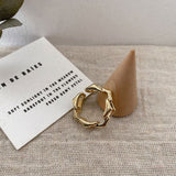 Aveuri  alloy Finger Rings INS Fashion France Gold Plated Creative Geometric Elegant Party Jewelry Gifts for Women