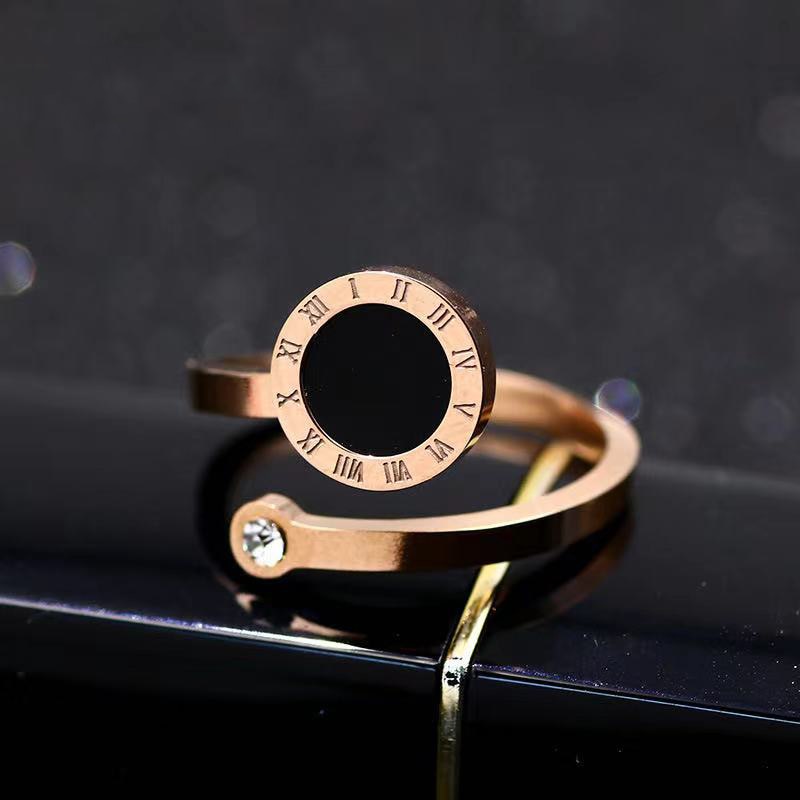 Christmas Gift 2023 new classic black disc Roman numeral stainless steel open rings Gothic girls fashion jewelry party luxury rings For Woman