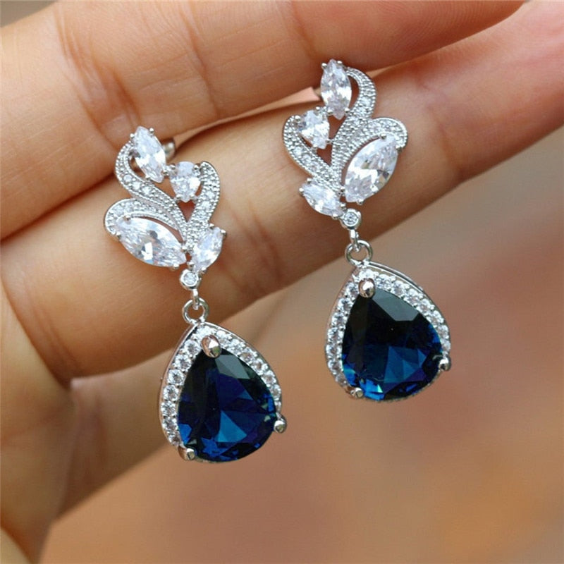 Aveuri  Vintage Green CZ Dangle Earrings for Party Romantic Women's Accessories Birthday Gift High Quality Luxury Jewelry Bulk