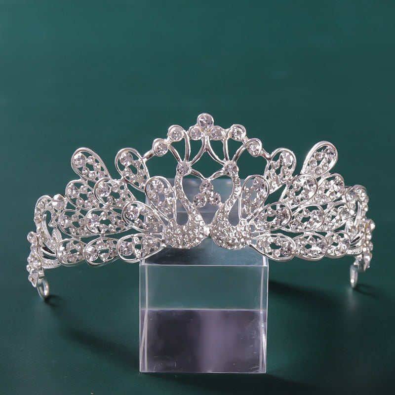 Aveuri Rhinestones Crown Tiaras Bridal Hair Jewelry Wedding Hair Accessories Women Bride Princess Crown Queen Party Headband A26