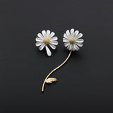 Korean Style Cute Small Daisy Flower Stud Earrings For Women Girls Sweet Statement Asymmetrical Earring Party Jewelry Gifts