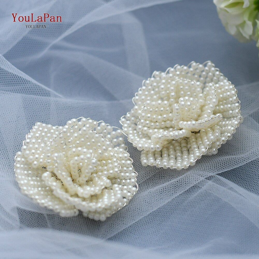 Aveuri 2Pcs/Lot White Wedding Shoes Clips For Bride Wedding Flower Girl Golden Shoes Buckle  Flower Bridal High Heels Clips