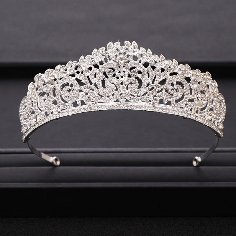 Aveuri  Wedding Crown Hair Jewelry Bridal  Hair Accessories Women Baroque Crown Rhinestones Crystal Tiaras Bride QueenParty Crowns Gift