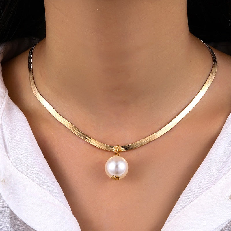 Fashion Geometric Chain Pendant Necklace for Women Girls Vintage Pearl Choker Necklaces Jewelry Statement Accessories Collier