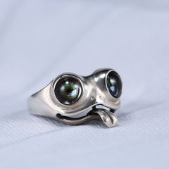 Aveuri  Men Women Cute Tongue Twisting Frog Ring Simple Design Green Eyes Frog Rings Engagement Wedding Rings Jewelry Party Gift