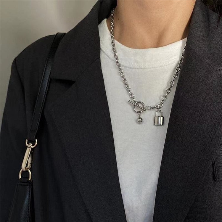 AVEURI  2023 Fashion Unisex Multilayer Hip Hop Long Chain Necklace For Women Men Jewelry Gifts Key Cross Pendant Necklace Accessories