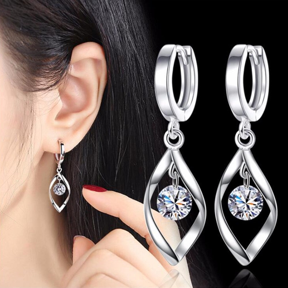 Christmas Gift alloy new Jewelry new woman jewelry fashion earrings high quality retro hollow long fashion