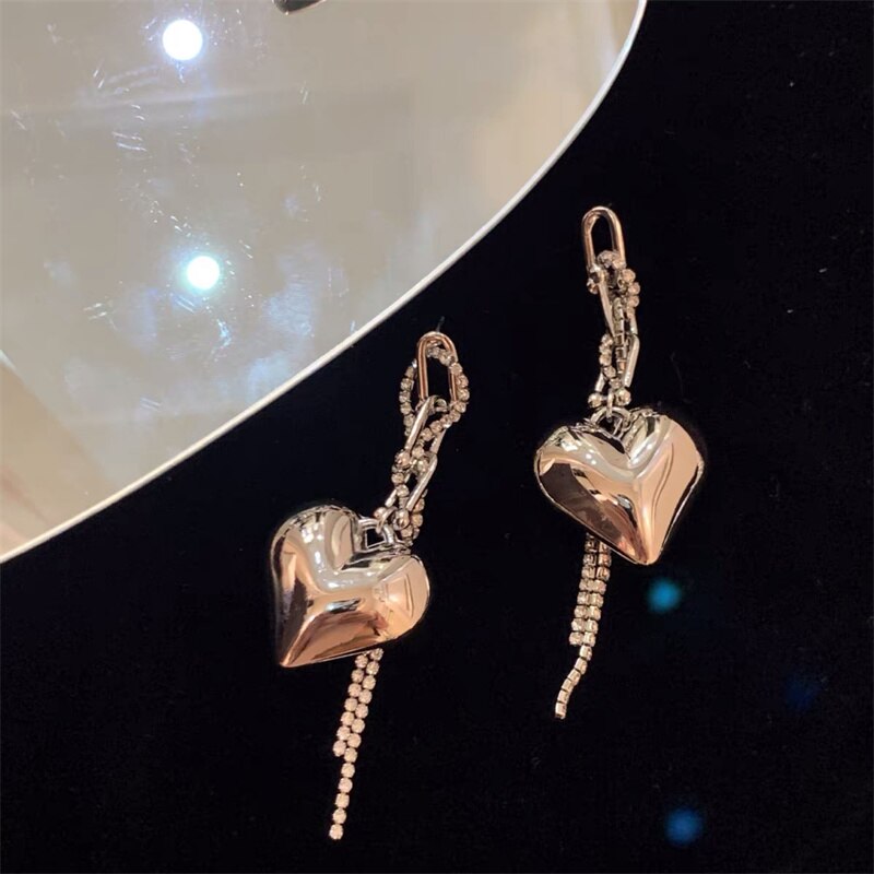 Aveuri 2023 New Fashion Hip Hop Punk Silver Color 3D Three-Dimensional Love-Heart Stud Earrings For Women Girls Trendy Party Jewelry Gift