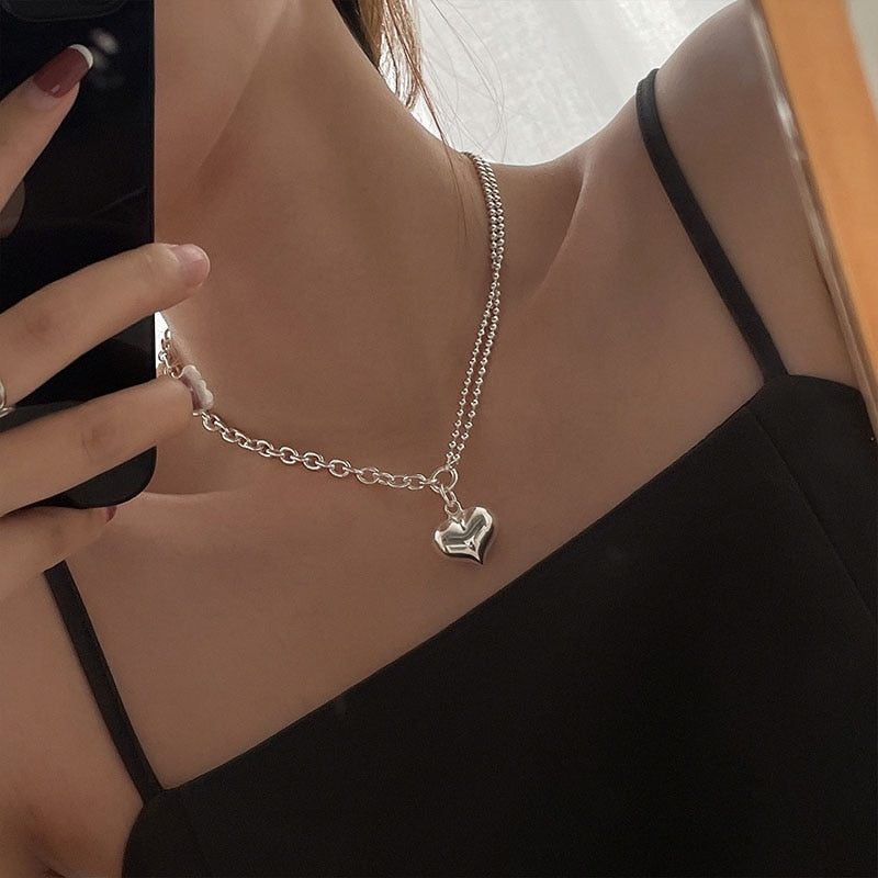 Aveuri Alloy Asymmetric Chain Necklace for Women Trendy Elegant Charming Creative LOVE Heart Party Jewelry Gifts