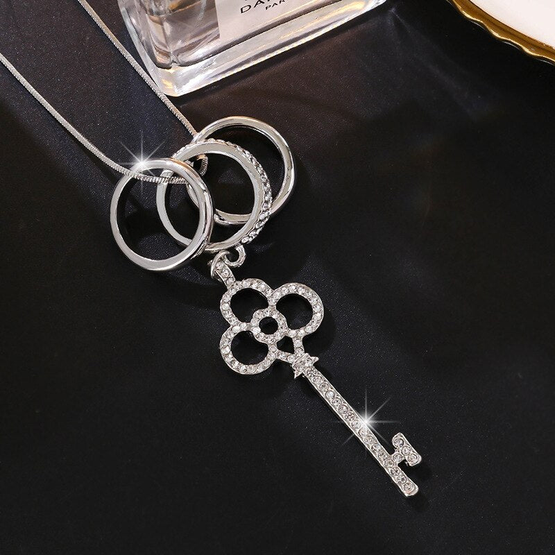 Luxury Long Chain Necklaces & Pendants for Women 2023 Fashion Waterdrop Gray Crystal Necklace Female Collier Femme Party Jewelry