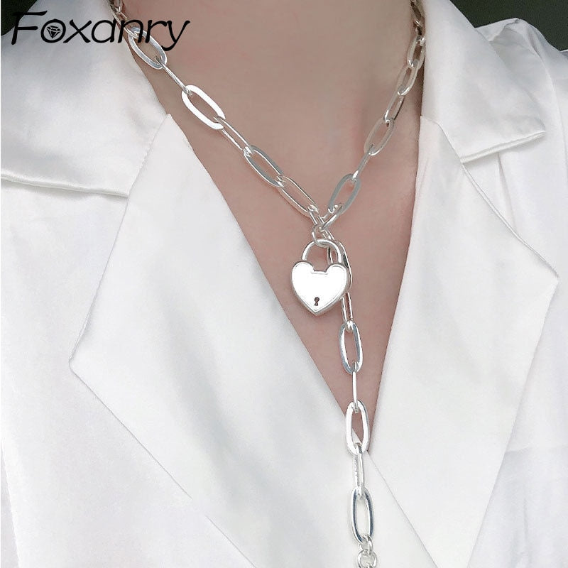 Aveuri Alloy Sweater Necklace OT Buckle Accessories New Trendy Elegant Creative LOVE Heart Design Party Jewelry
