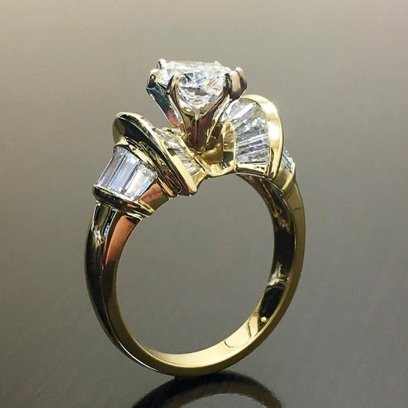 Graduation Gift Romantic Women Finger Ring Gold Color Shiny Marquise CZ Creative Design Female Party Ring Anniversary Gift Luxury Jewelry