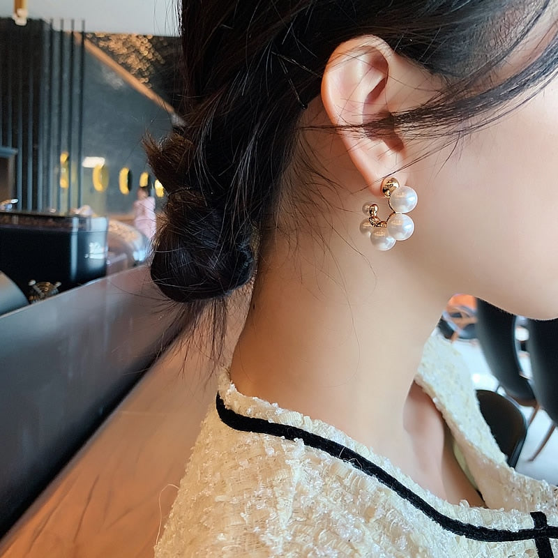 Aveuri Christmas Gift Elegant Celebrity Metal Inlaid Pearl Earrings For Woman Fashion Jewelry 2023 New Luxury Wedding Party Girl's Unusual Earrings