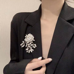 Vintage Exaggerated Elegant Pearl Flower Brooch Pin For Women Girls Wedding Bouquet Fashion Jewelry Coat Accessories Brooches