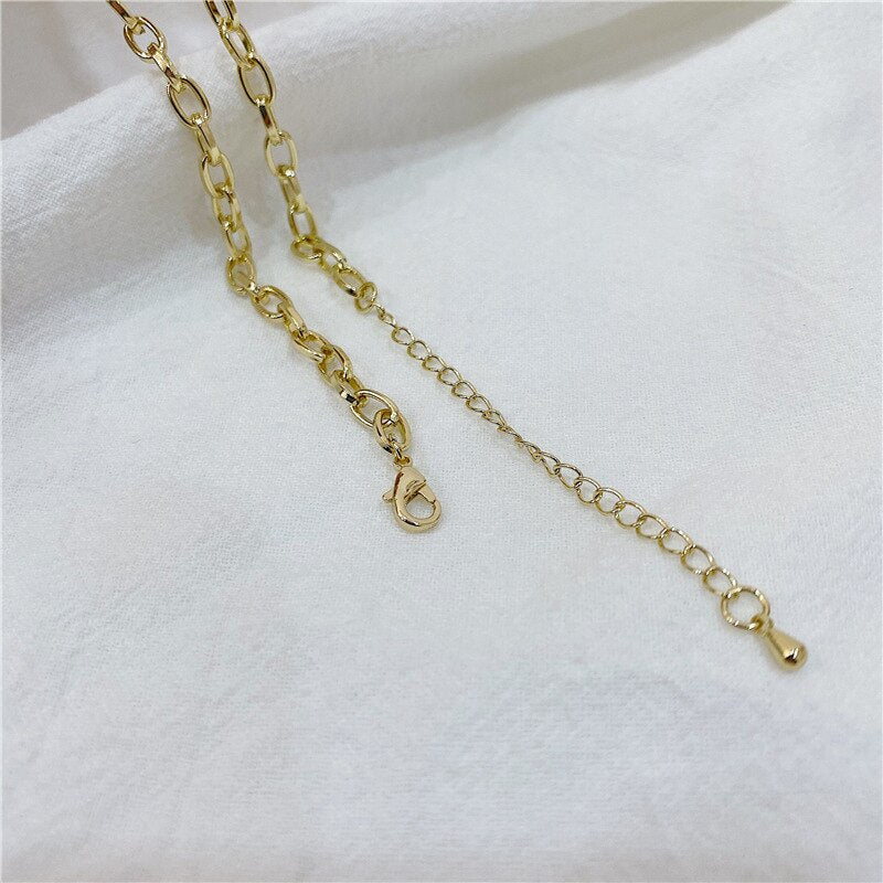 Aveuri Vintage Baroque Irregular Pearl Lock Chain Necklace Geometric Freshwater Pearl Pendant Necklaces For Women Punk Jewelry