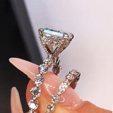Graduation Gift 2Pcs Set of Rings Women with Geometric Square Crystal Cubic Zirconia Bridal Sets Wedding Party Rings Fashion Jewelry Hot