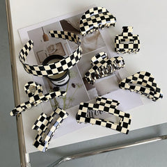 Boutique Black And White Checkerboard Acetate Hair Claws Catch Shark Clips Fashion Hair Accessories Women Cute Hairpin Headband