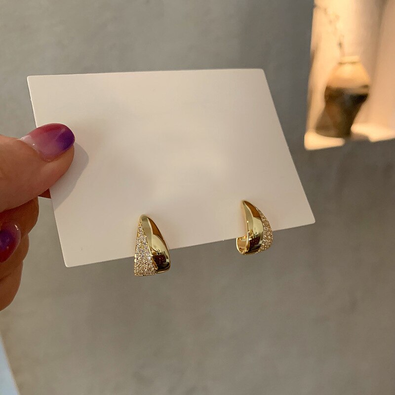 Aveuri Cubic Zircon Hoop Earrings 14K Gold Brilliant CZ Circle Brinco For Women Girls Temperament Stud Earring Jewelry Gift