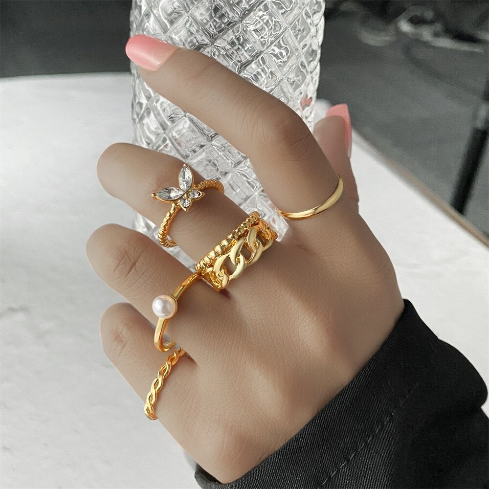 Aveuri Punk Vintage Gold Wide Chain Rings Set For Women Girls Fashion Irregular Finger Thin Rings Gift 2023  Female Jewelry Party