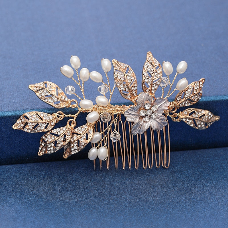 Aveuri Trendy Handmade Tiara Wedding Hair Comb Leaf Flower Bridal Headpiece Gold Pearl Rhinestone Head Jewelry Wedding Hair Accessories
