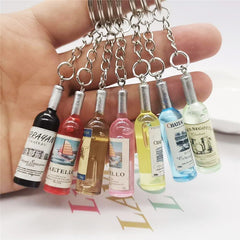 Aveuri Cute Novelty Resin Beer Wine Bottle Keychain Assorted Color For Women Men Car Bag Keyring Pendant Accessions Wedding Party Gift