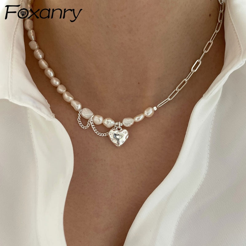 Aveuri Alloy Necklace for Women Trendy Elegant Asymmetry Chain Pearls Smooth LOVE Heart Bride Jewelry Lover Gifts