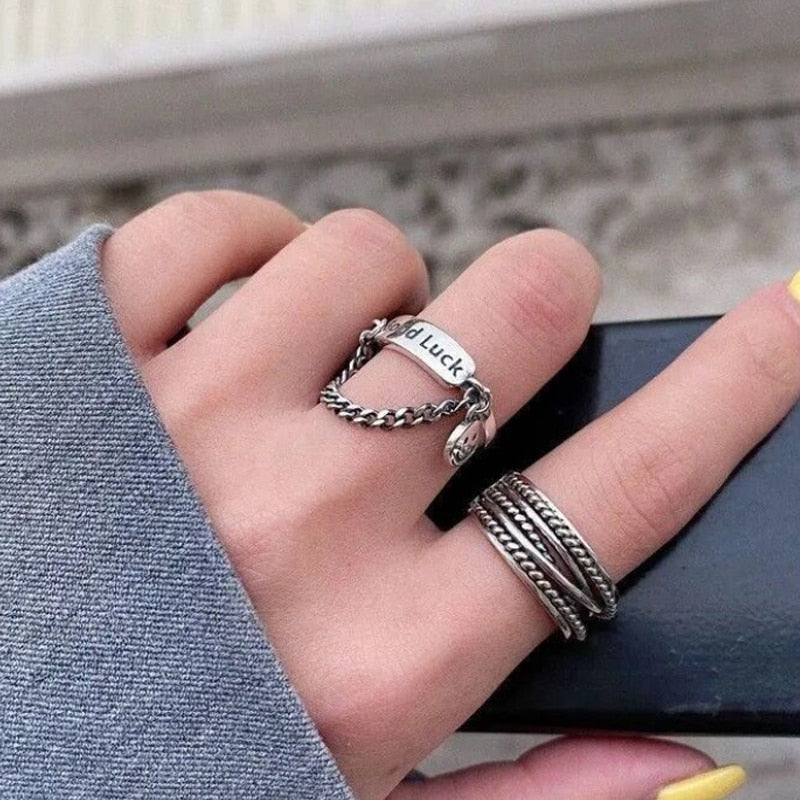 Aveuri Punk Cool Hiphop Chain Rings Multi-layer Adjustable Open Finger Rings Set Alloy Man Rings for Women Party Gift Jewelry