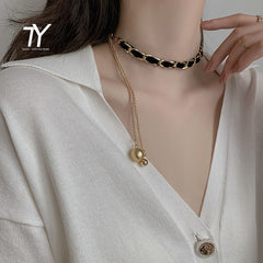 Christmas Gift 2023 New Design Sense Black Cloth Winding Metal Chain Clavicle Chain Fashion Gothic Girl's Sexy Hanging Ball Necklace For Woman