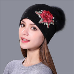 Christmas Gift Female winter hat fashion embroidery knitted beanie hat for women real fox fur pom pom wool hat Skullie hat girls gorro