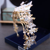 Aveuri 2023 Back To School Luxury Crystal Beads Pearl Butterfly Costume Jewelry Sets Floral Rhinestone Choker Necklace Earrings Tiara Wedding Jewelry Set