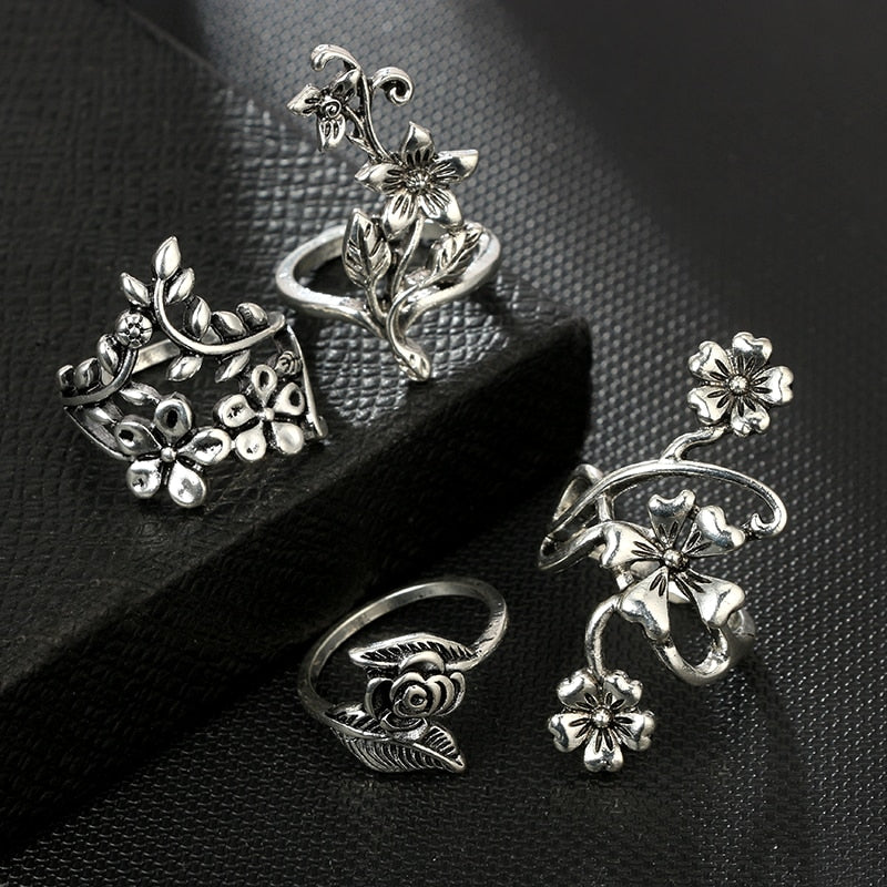 Aveuri 4pcs/set Antique Silver Color Vintage Bohemia Ring Set Rose Flower Rings for Women Charm Bohemia Floral Knuckle Ring 6047