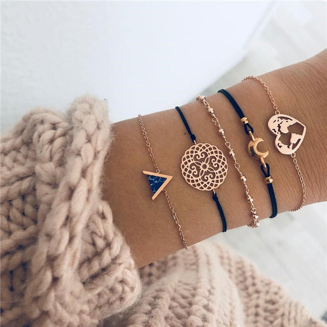 AVEURi 2023 Bohemian Black Beads Chain Bracelets Bangles For Women Fashion Heart Compass Gold Color Chain Bracelets Sets Jewelry Gifts