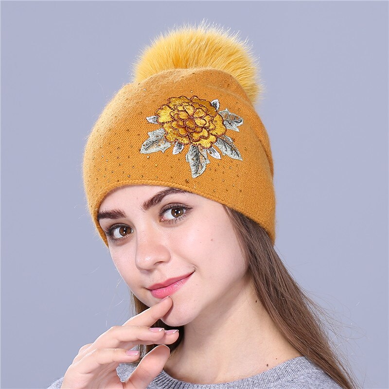 Christmas Gift Female winter hat fashion embroidery knitted beanie hat for women real fox fur pom pom wool hat Skullie hat girls gorro