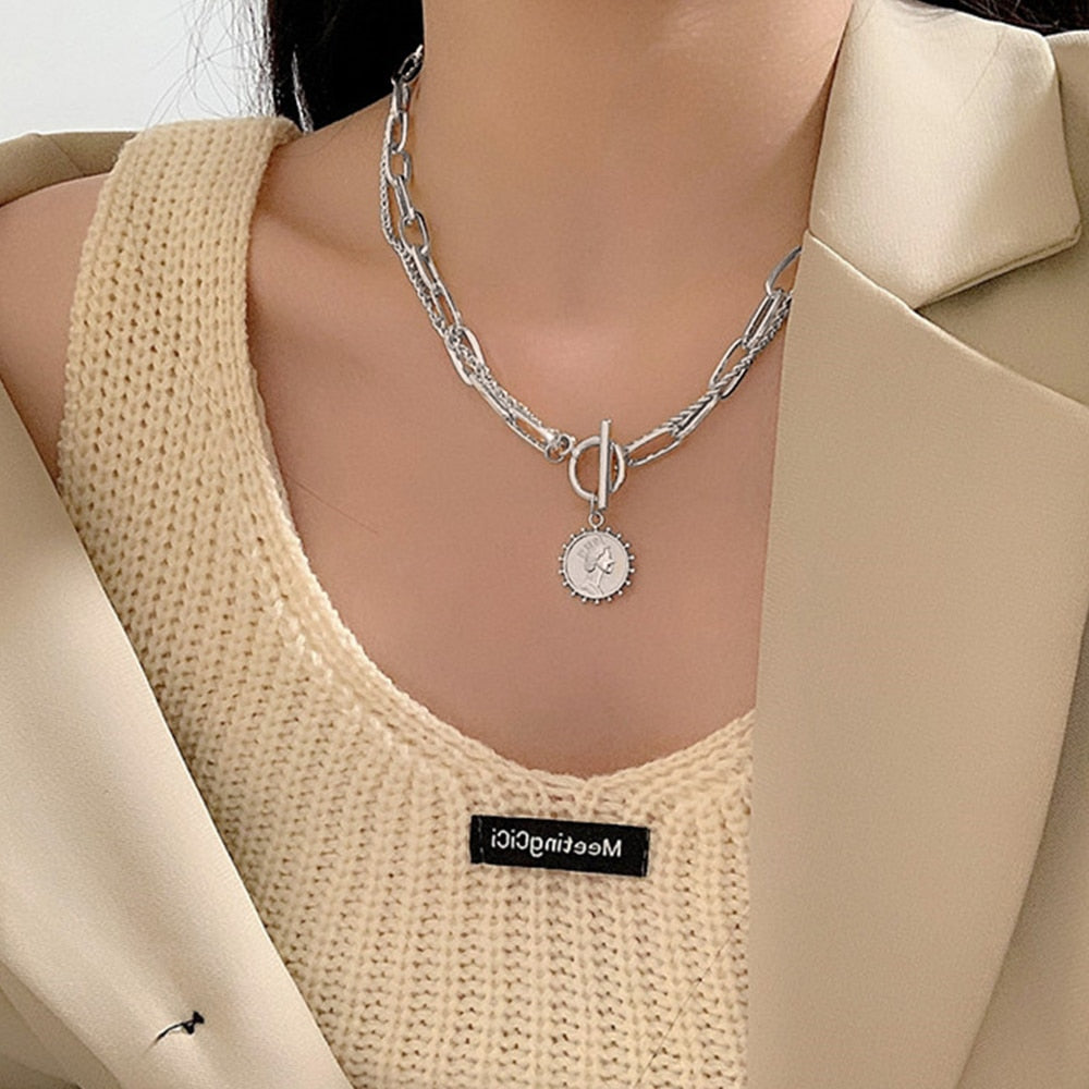 Aveuri Trendy Gold Carved Portrait Coin Pendant Necklace For Women Punk Silver Color Multilayer Chain Choker Necklace 2023 Jewelry